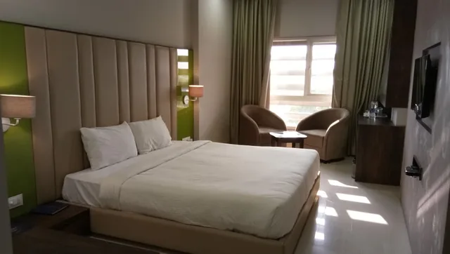 Hotel Kingsway، رايبور 12/40