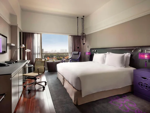 غرفة فاخرة بسرير كينج، Sofitel Saigon Plaza Hotel 1/1