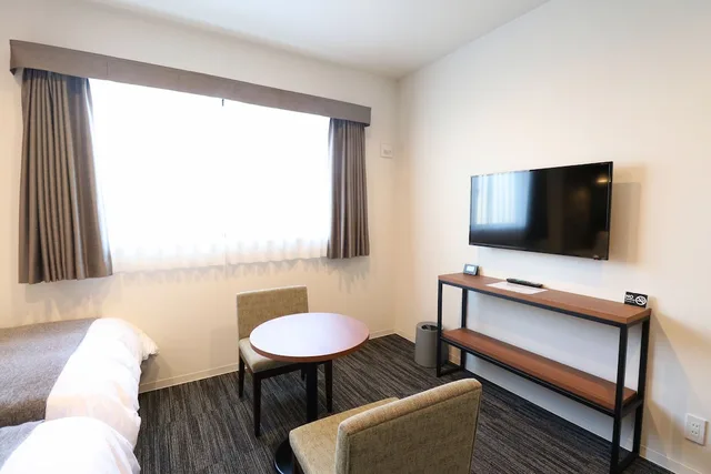 Twin Room, M's Hotel Nijojo Oike 5/7
