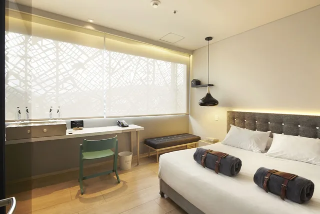 Xs, Economy, Queen Bed، The Click Clack Hotel 1/5