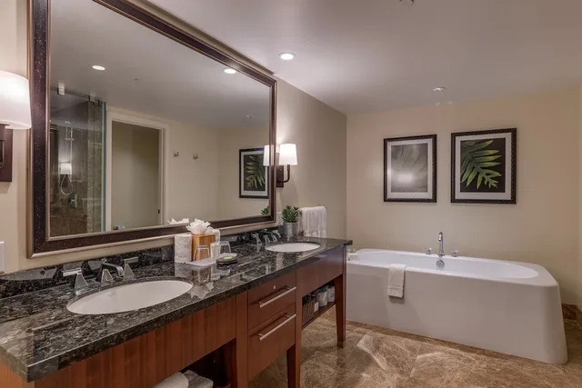 3 Bedrooms, Alii, Luxury, Suite، OUTRIGGER Honua Kai Resort & Spa 5/8
