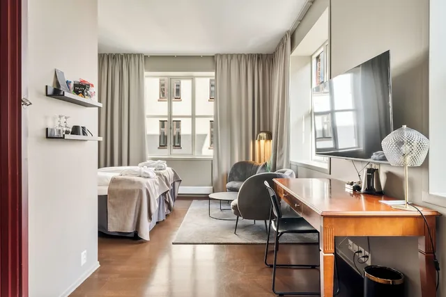 غرفة ديلوكس بسريرين منفصلين مع أريكة، Home Hotel Bryggen 6/7