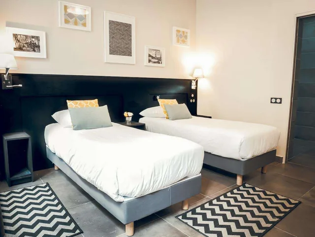 غرفة ثلاثية بثلاثة أسرّة في الطابق الأرضي، HOTEL BONSEJOUR MONTMARTRE 2/3