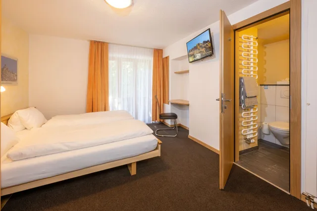 غرفة اقتصادية بسرير مزدوج، MATTERHORN VALLEY HOTEL & SPA HANNIGALP 4/5