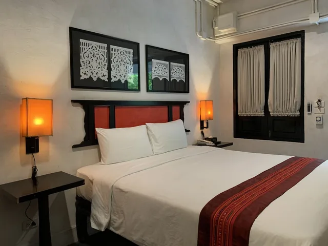 غرفة قياسية بسريرين منفصلين، 99 the Gallery Hotel 1/2