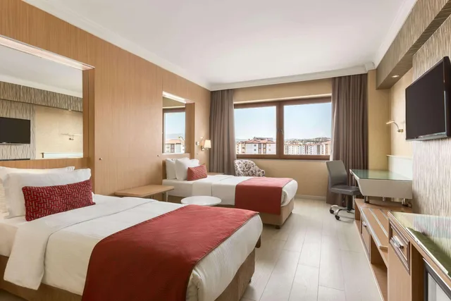 Superior, Twin Beds, Ramada By Wyndham Usak 1/1