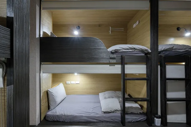 Female Dorm, Female Only, Basic، Work Inn Hostel 2/4