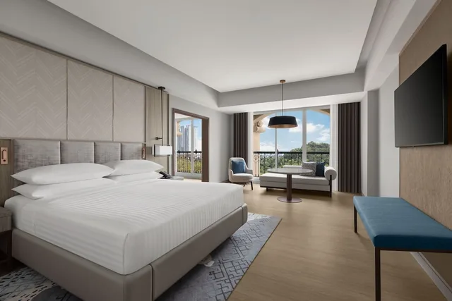 غرفة ديلوكس بسرير كينج مع أريكة، Putrajaya Marriott Hotel 2/8