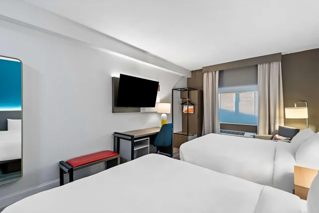 غرفة رباعية بسرير كوين، Comfort Inn & Suites Mason City - Clear Lake 2/6