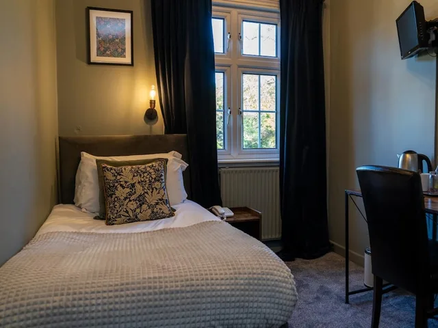 غرفة مفردة، Colwall Park Hotel 7/11