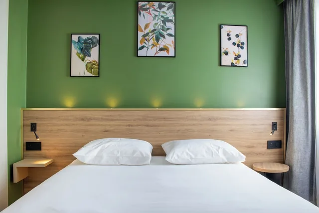 Classic, Double Bed, Brit Hotel Cahors Le Valentre 4/5