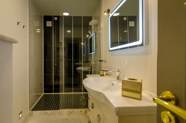 غرفة ديلوكس بسرير كينج، Hotel Lido By Phoenicia 8/10