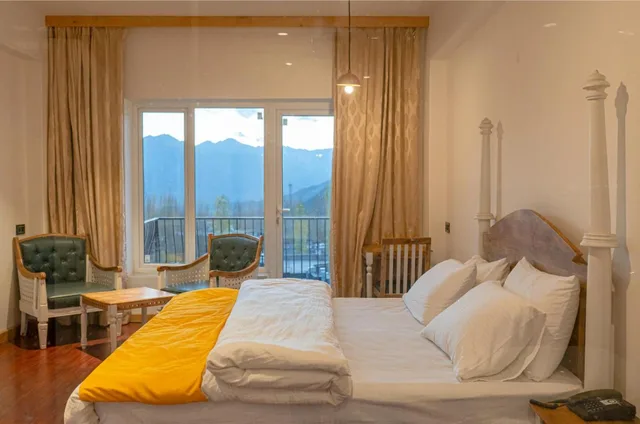 Standard, Queen Bed, Hotel El Castello 1/1