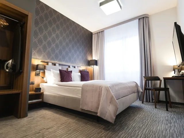 غرفة قياسية بسرير كينج، Best Western Hotel Mariacki 2/6