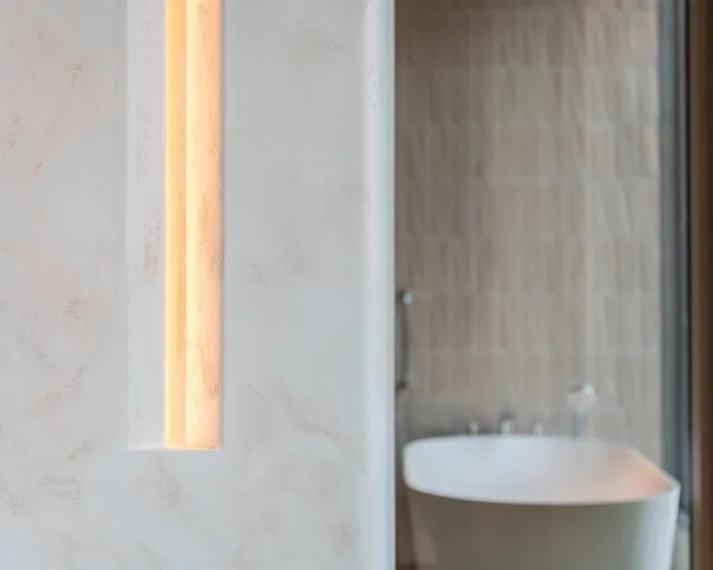 جناح جونيور ركني بسرير كينج، KROMO Bangkok, Curio Collection by Hilton 3/6