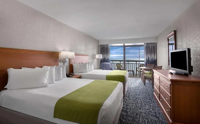 Room, 2 Queen Beds, Accessible, Dayton House Resort, BW Signature Collection 3/5