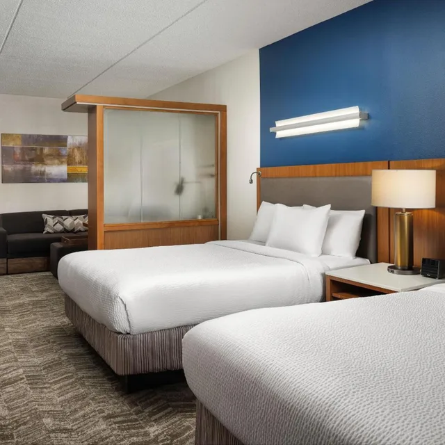 جناح بسريرين كوين مع سرير سحّاب إضافي مع أريكة لذوي الإعاقة، Springhill Suites By Marriott Pittsburgh Mt Lebanon 1/5