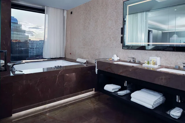جناح رئاسي بسرير مزدوج، Hilton Belgrade 3/4