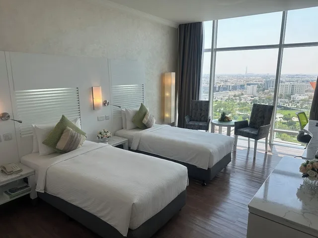 Prima Deluxe، Holiday Villa Hotel and Residence City Centre Doha 2/4