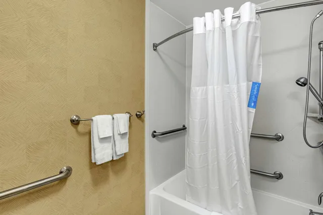 Room, 2 Queen Beds, Working Area, Accessible، Hampton Inn Starkville Mississippi State University 9/9