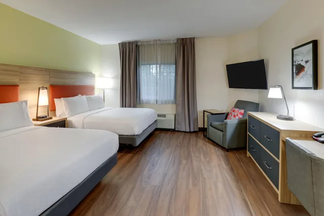 استوديو بسريرين كوين، Candlewood Suites Lexington 5/10