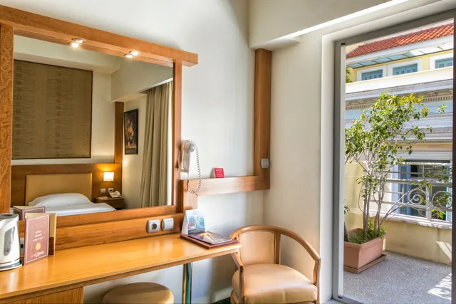 غرفة سوبيريور بسرير مزدوج أو سريرين منفصلين، Athens Cypria Hotel 2/2