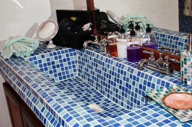 1 Bedroom, Sea Turtle, King Bed, Pool Side, Sea View, Sofa، Bella Vista Guesthouse Cabins 6/7
