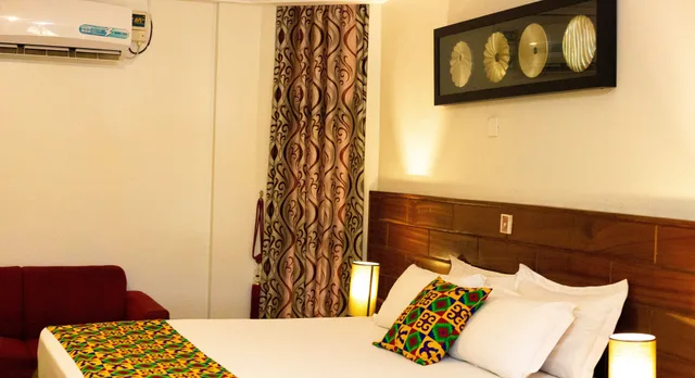غرفة قياسية بسرير مزدوج، Airport West Hotel 9/10