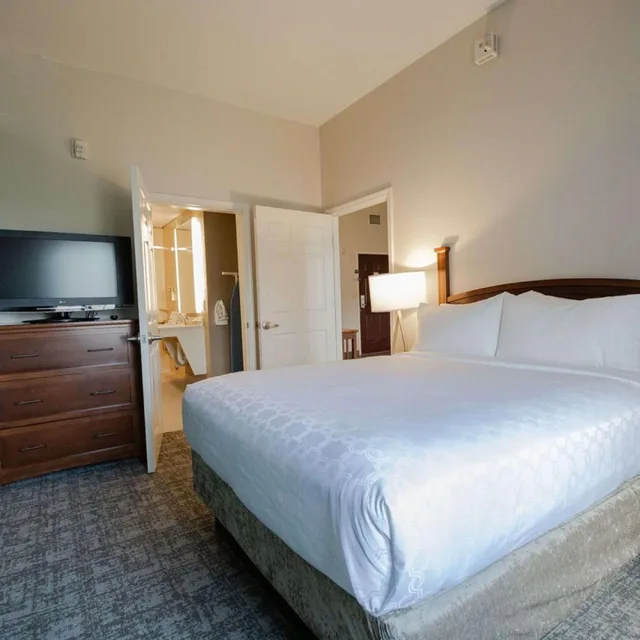 جناح بسرير كوين بغرفة نوم واحدة لذوي الإعاقة، Sonesta Es Suites Baton Rouge University At Southgate 3/6