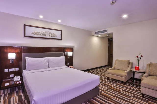 غرفة ديلوكس بسرير كوين، Avari Xpress Gulberg Lahore 7/10