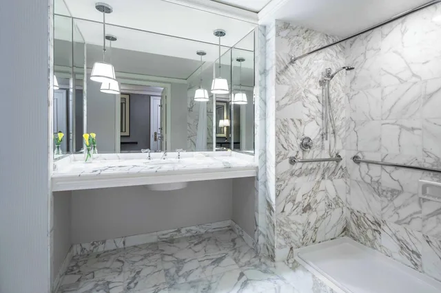 غرفة ديلوكس بسرير كينج، The Ritz-Carlton, St. Louis 8/10