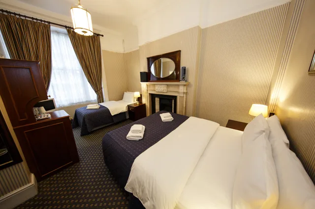 Standard, Triple, Regency House 1/1