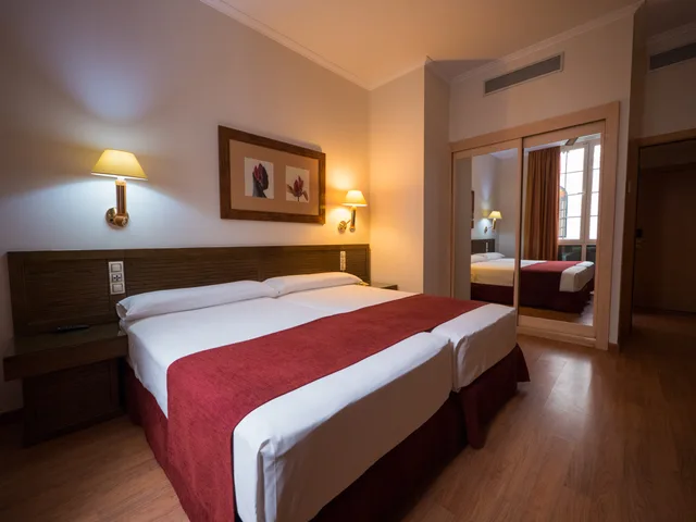 غرفة قياسية بسرير مزدوج أو سريرين منفصلين، Senator Cadiz Spa Hotel 2/2