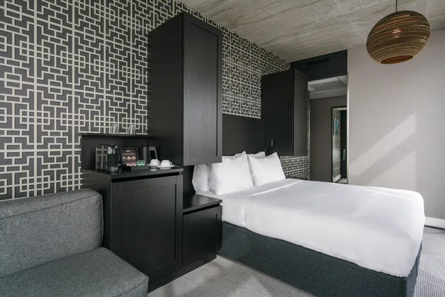 Superior, Queen Bed, Water View، Doubletree By Hilton Hotel Amsterdam - Ndsm Wharf 4/4
