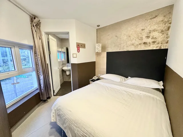 غرفة ديلوكس بسرير كوين، The Snooze Hotel Bugis 1/7
