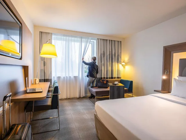 Premium, Superior, Multiple Beds، NOVOTEL BRUSSELS AIRPORT 3/10