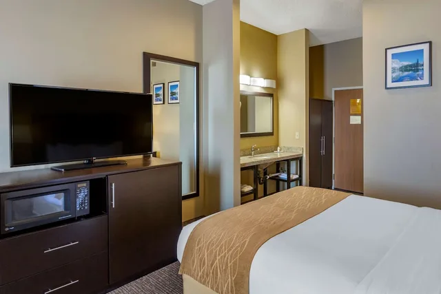 غرفة قياسية بسرير كوين، Comfort Inn Evanston I-80 2/3