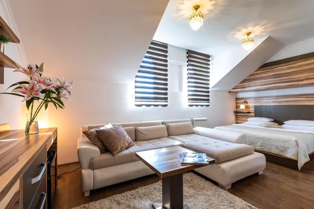 Vila Royal Crown، Subotica 34/50