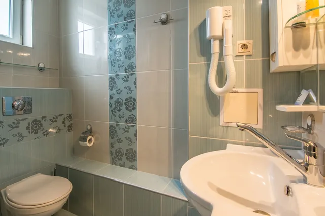 شقة أساسية بسرير كوين بإطلالة على المدينة بشرفة بغرفة نوم واحدة مع أريكة، Villa List 6/7