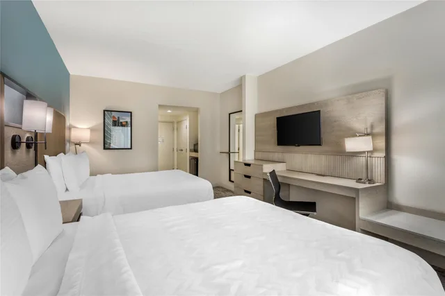 غرفة بسريرين كوين، Best Western Plus Airport Inn Suites Salt Lake City 3/6