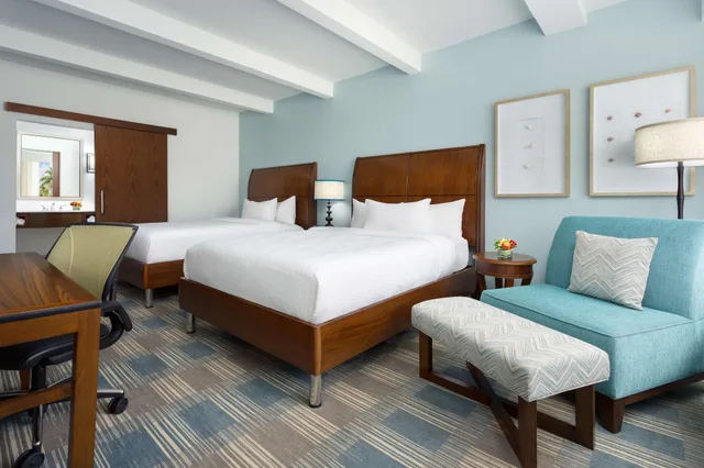 غرفة قياسية بسريرين كوين، Hilton Garden Inn Key West the Keys Collection 6/9