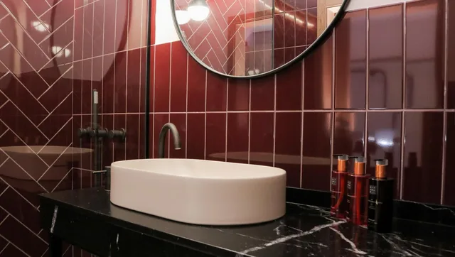 غرفة بسرير مزدوج بإطلالة على البحر بشرفة، Jova Hotel 6/9