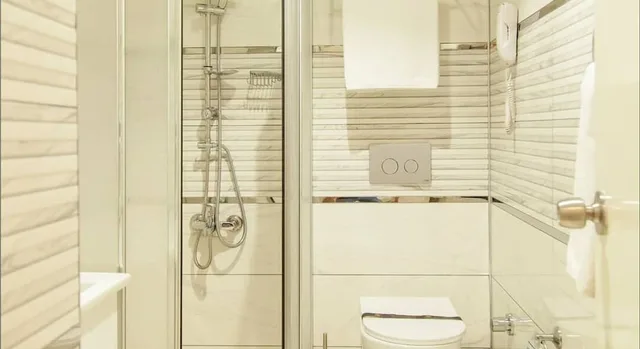 غرفة بسرير كينج، Grand Gulizar Otel 7/7