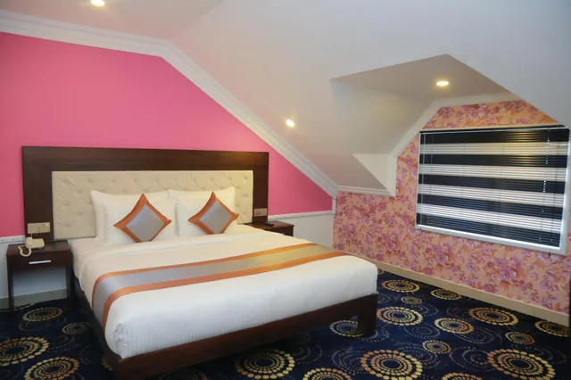 غرفة قياسية بسرير مزدوج، Galaxy Grand Hotel 1/1