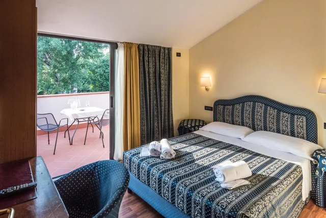 غرفة كومفورت ثلاثية، Yachting Hotel Mistral 1/3