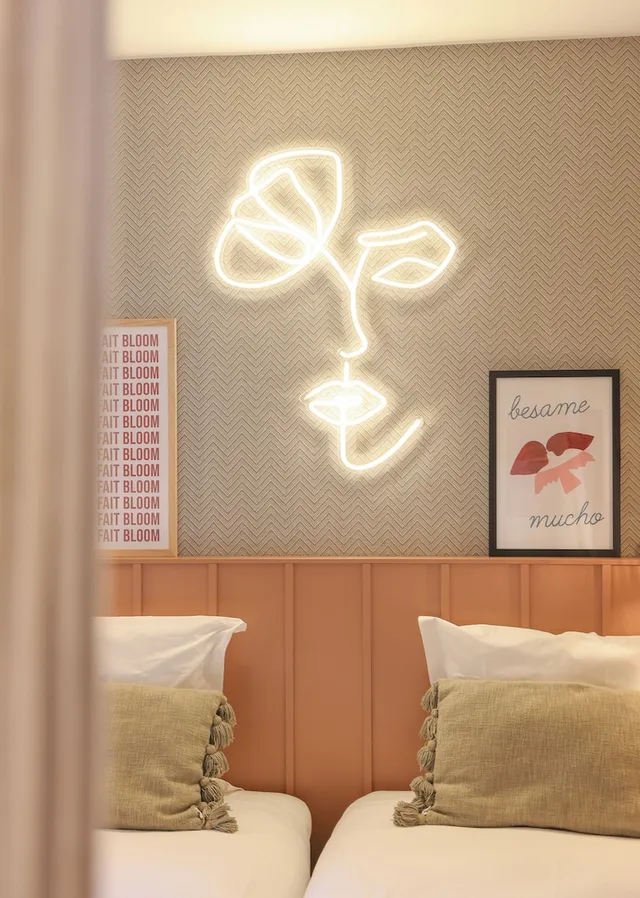 غرفة سوبيريور بسرير كوين، Bloom House Hotel & Spa Paris 2/3