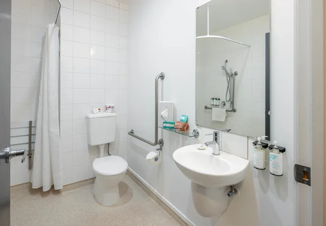 غرفة قياسية بسرير مزدوج أو سريرين منفصلين لذوي الإعاقة، Heartland Hotel Auckland Airport 7/8