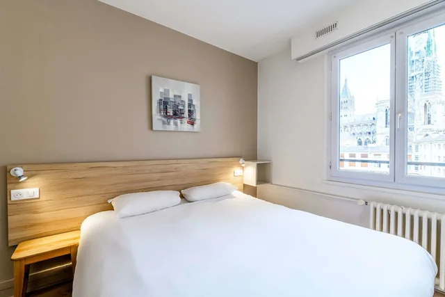 غرفة سوبيريور بسرير مزدوج، Comfort Hotel Alba Rouen 2/8