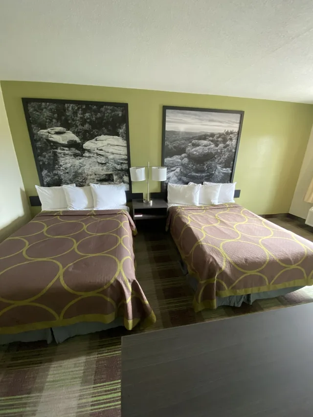 غرفة بسريرين مزدوجين للمدخنين، Super 8 By Wyndham Metropolis 2/10