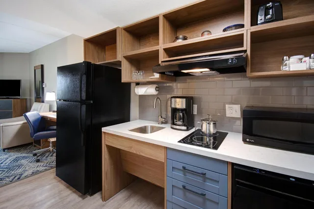جناح، CANDLEWOOD SUITES COLUMBIA-FT. JACKSON 9/10